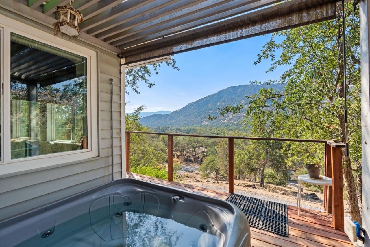 Views, Hot Tub, Outdoor Shower, 15M From Sequoia Трі-Риверс Екстер'єр фото