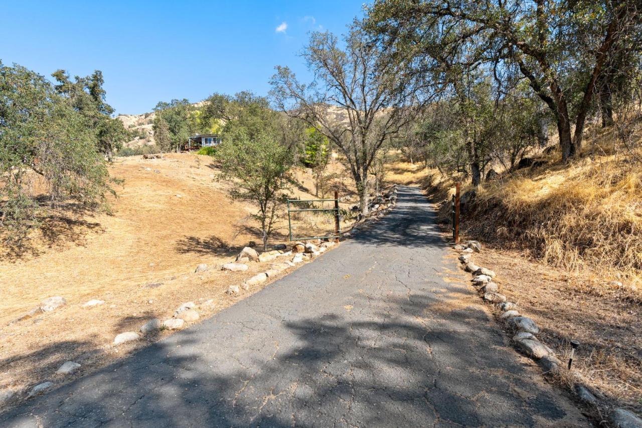 Views, Hot Tub, Outdoor Shower, 15M From Sequoia Трі-Риверс Екстер'єр фото