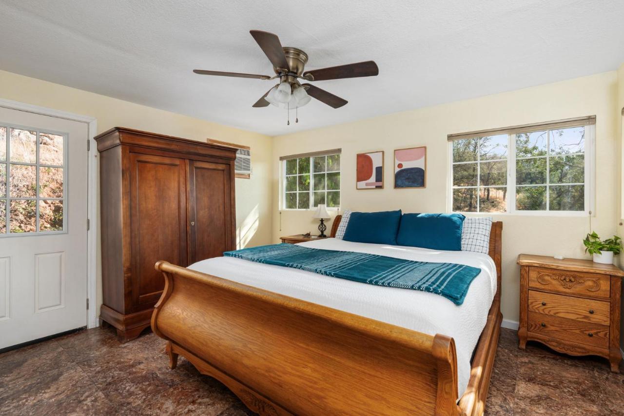 Views, Hot Tub, Outdoor Shower, 15M From Sequoia Трі-Риверс Екстер'єр фото