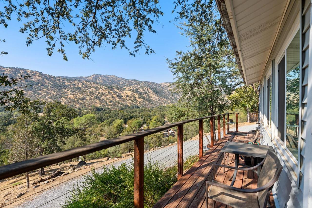Views, Hot Tub, Outdoor Shower, 15M From Sequoia Трі-Риверс Екстер'єр фото